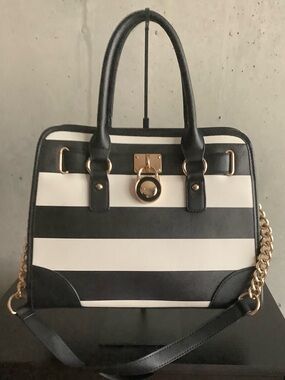 Dasein satchel Black & White Stripes